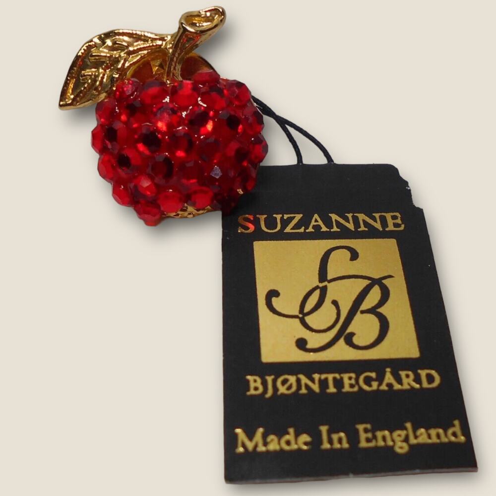 Vintage Suzanne Bjontegard Pave Crystal Apple Pin Brooch New w/Tags